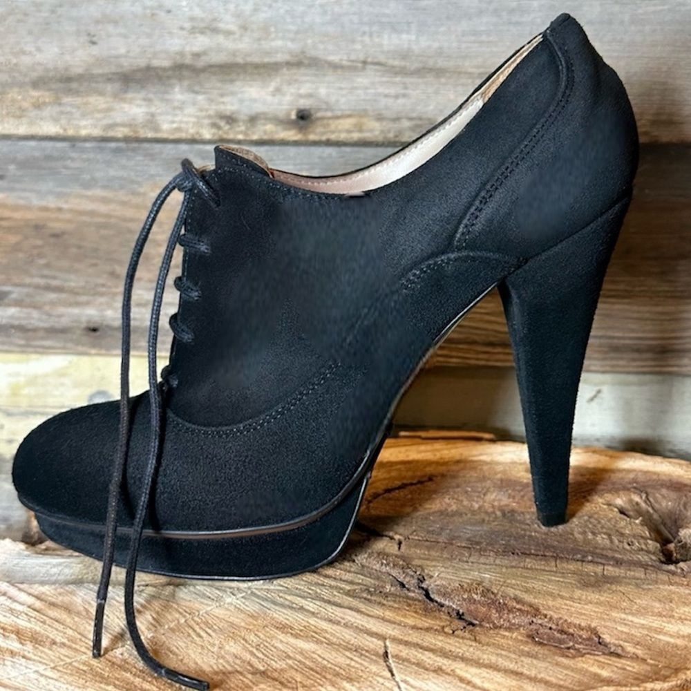 OBELINE Suede Booties